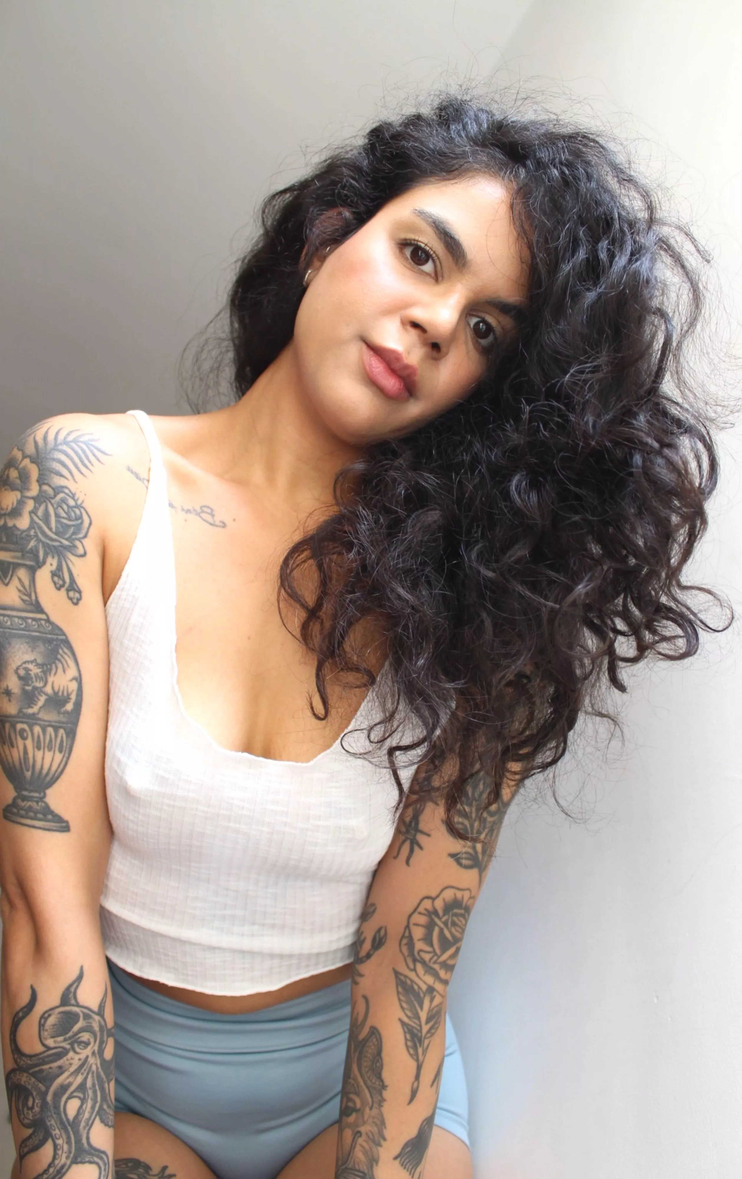 My pokies are always part of my outfit posted by j_silva_sp