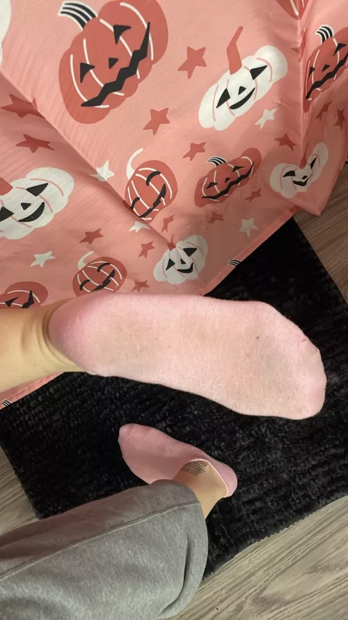 One sniff and you’ll be hooked 🖤 by Sadie_gomezz