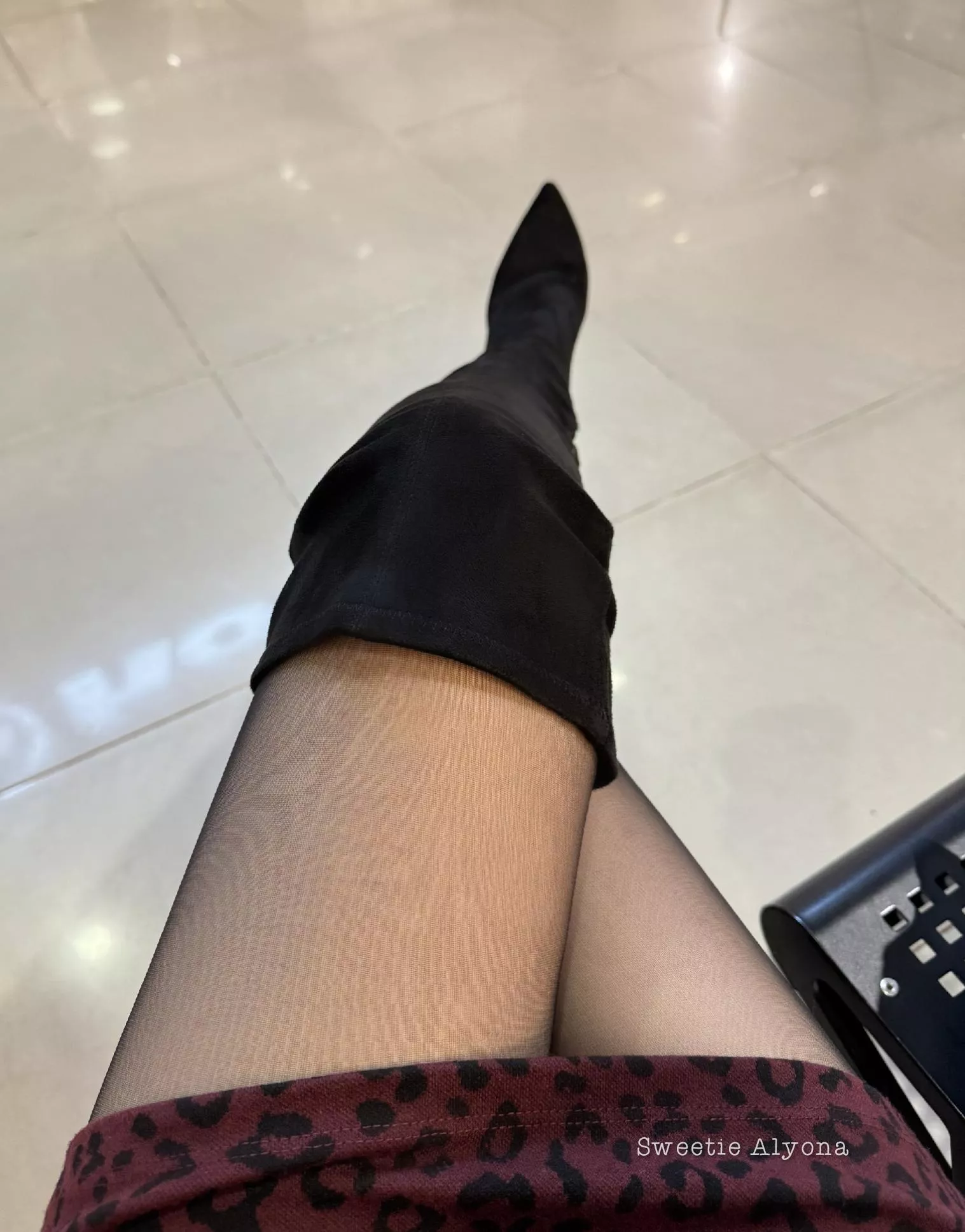 Shopping time  posted by SweetieAlyona