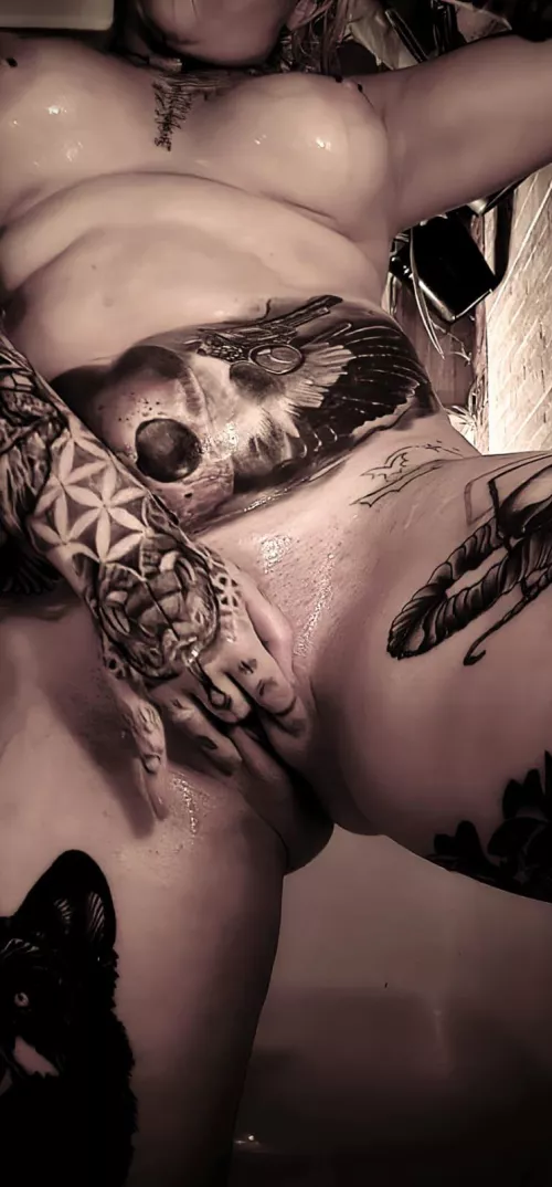 So bored of fucking myself, any of you want to fuck me…. by Kelsi_V69