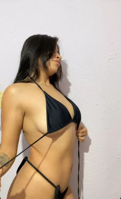 You like that my big tits don't fit in my bikini by Adrianahdz