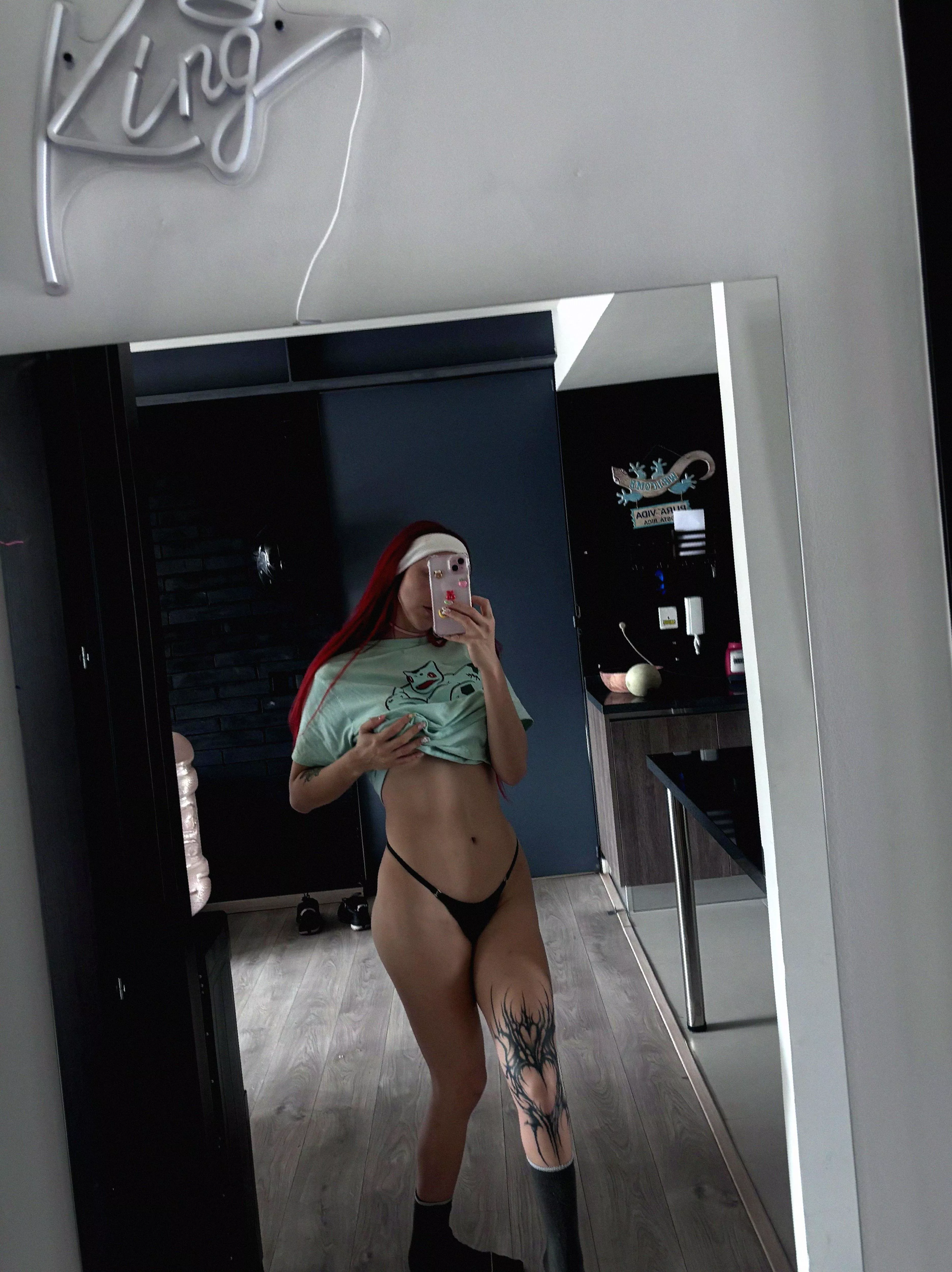 addicted to the rush of adrenaline (F) posted by Leni_Lust