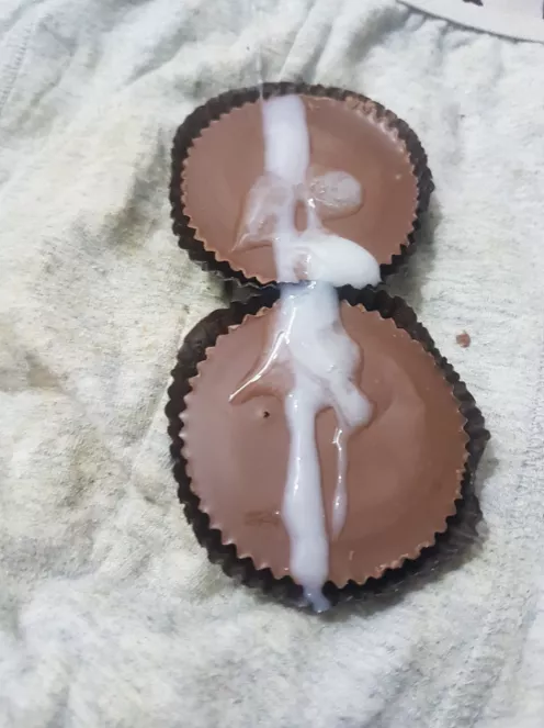 Cum on Reese's peanut butter cups 🍫 posted by Damonready