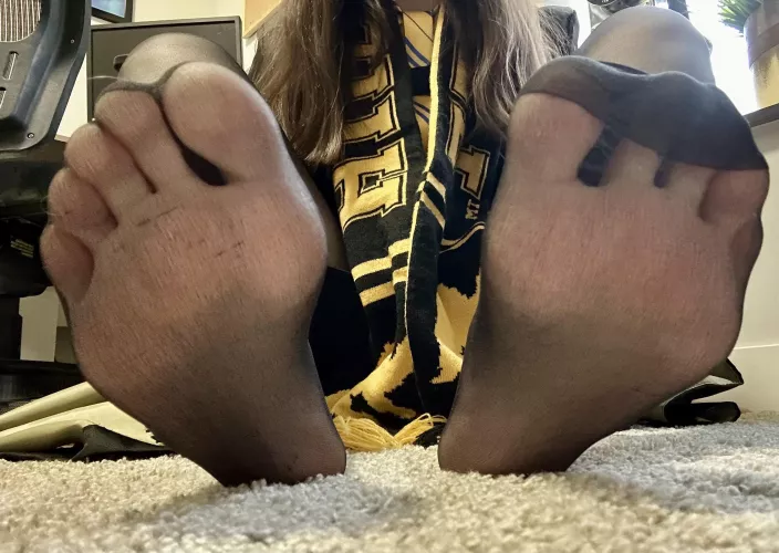 Find 45+ nylon/sock posts on my OF 😈 link below  by temptationtoes24