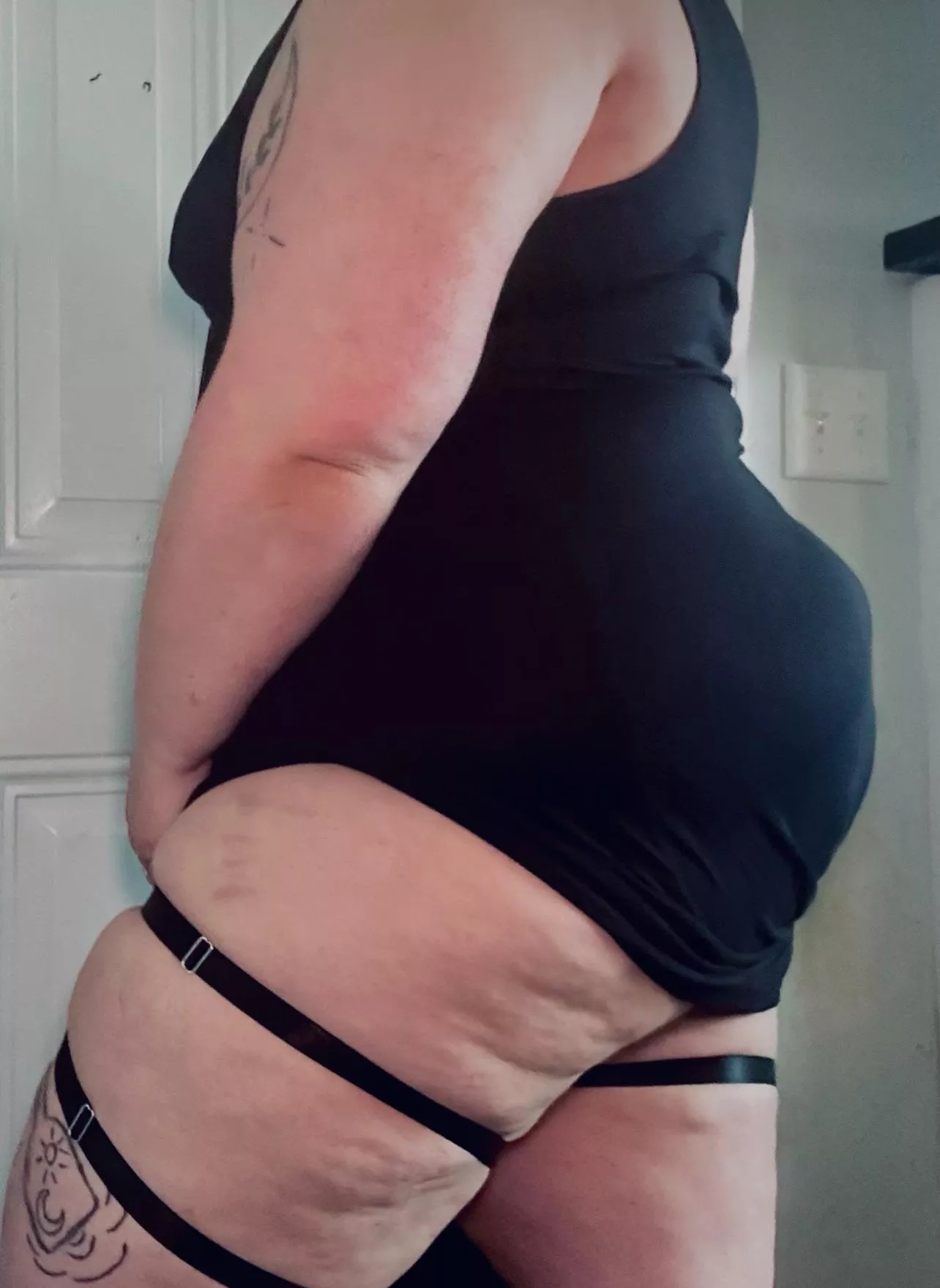 Happy Halloween 👻 get naughty with me  posted by mmunch333