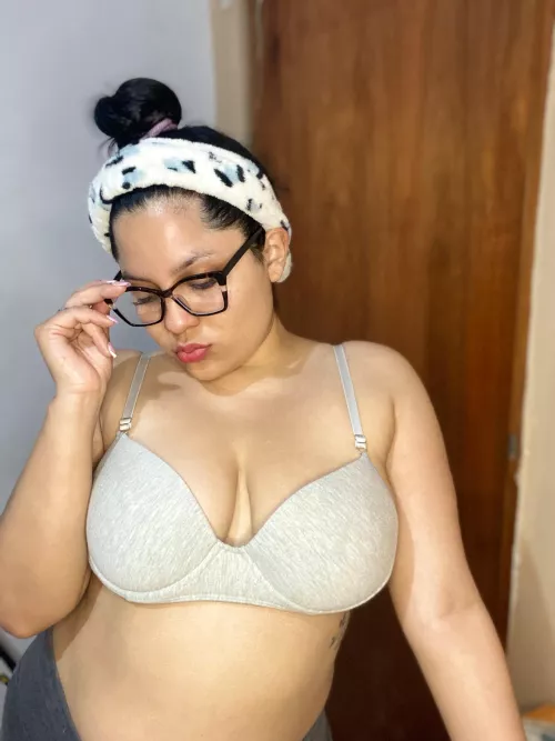 I feel so cute in this pic and I wanted to share it by lolalovedale