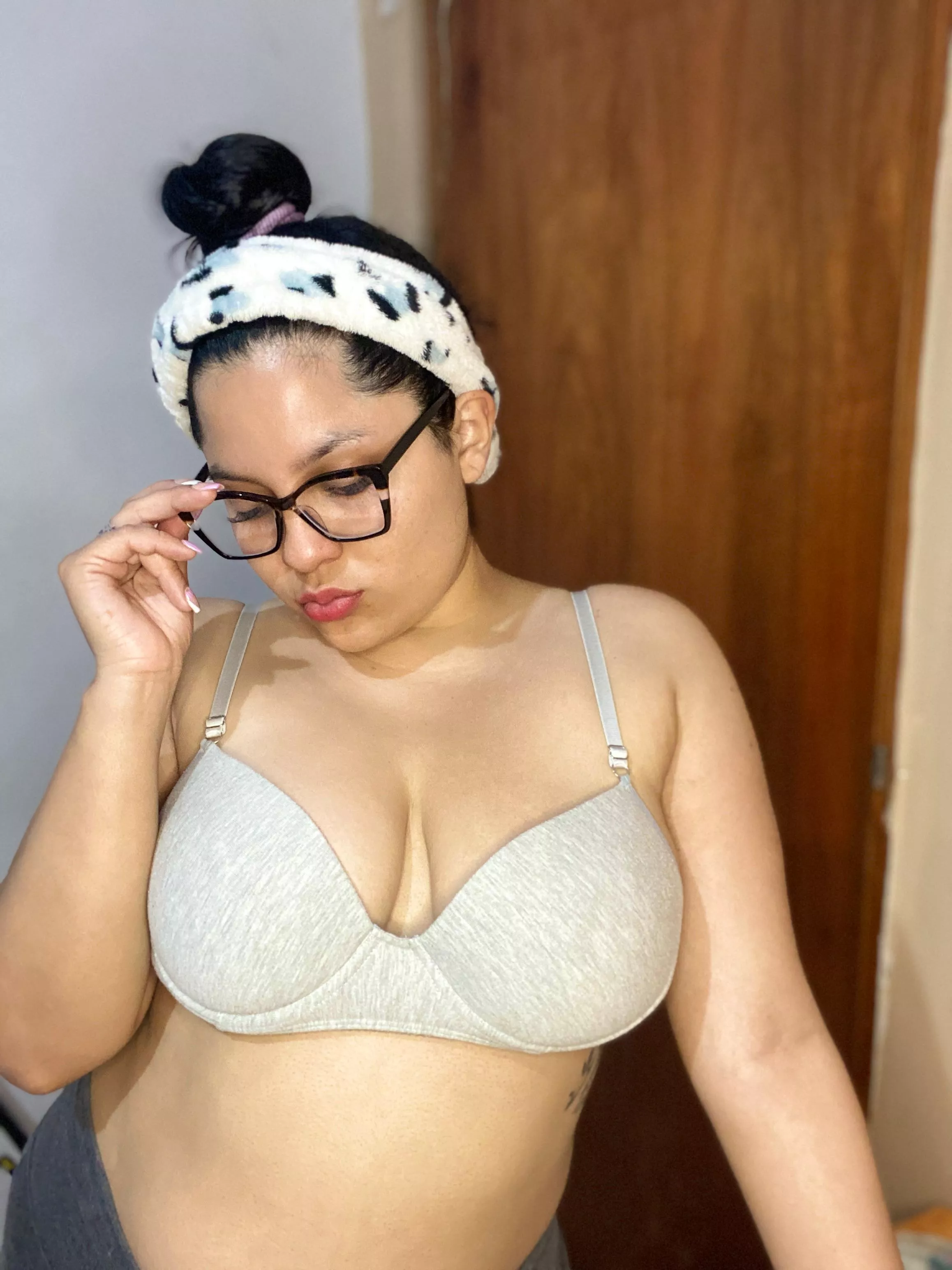 I feel so cute in this pic and I wanted to share it posted by lolalovedale