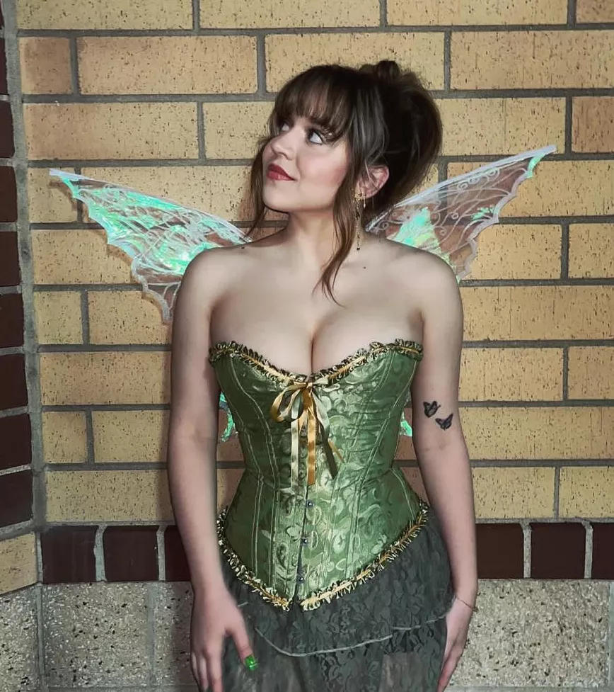 Like my Halloween costume? posted by defnotapornalt76