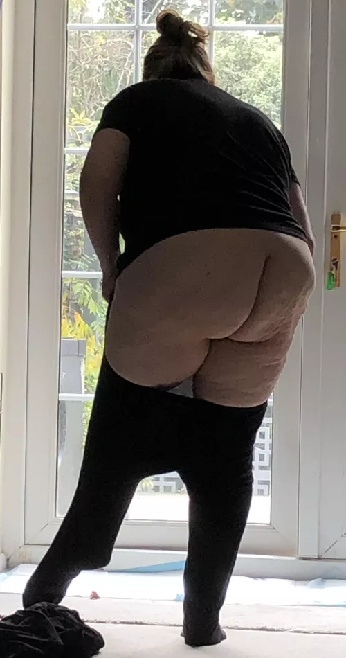 Love the dimples on her bum and thighs by Hopeful-cuck