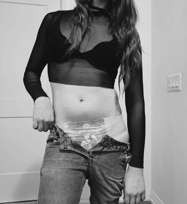 Got to wear my Ariel Pull-ups today, figured I would go a little artistic to match my autistic 😘 posted by LGashly