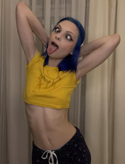 Guys like my slim body. I know by lismilecutie