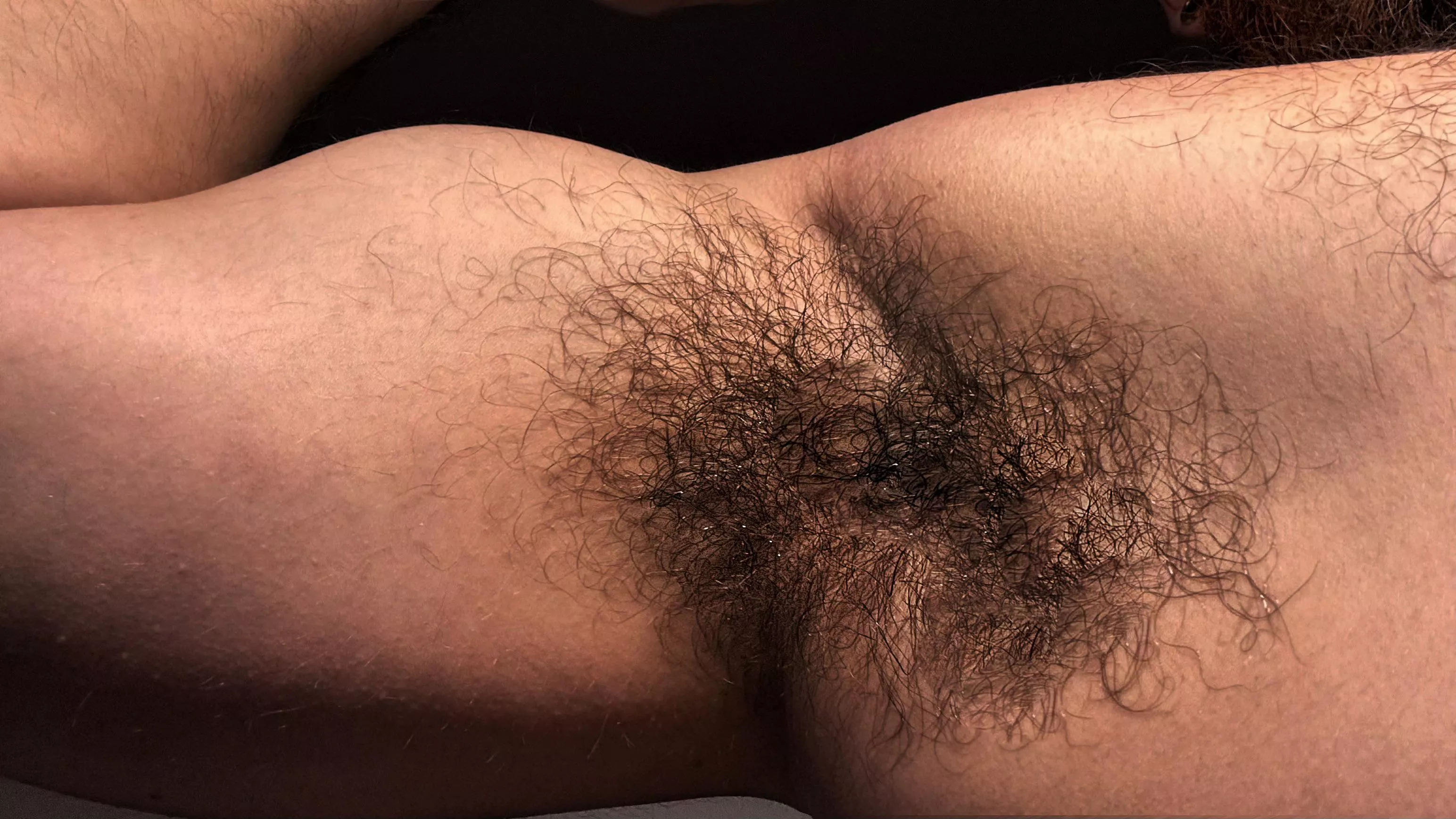 Sweaty armpits after a gym day  posted by armpitwoll