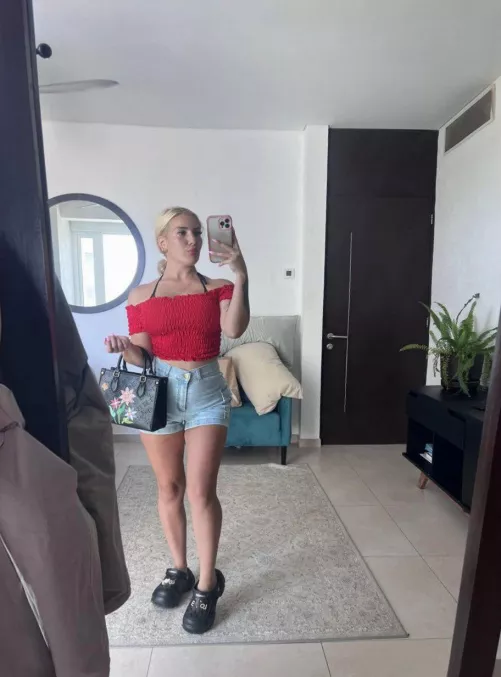 19 F with a few ideas who’s ready to hear them?
 by SeductivexLala