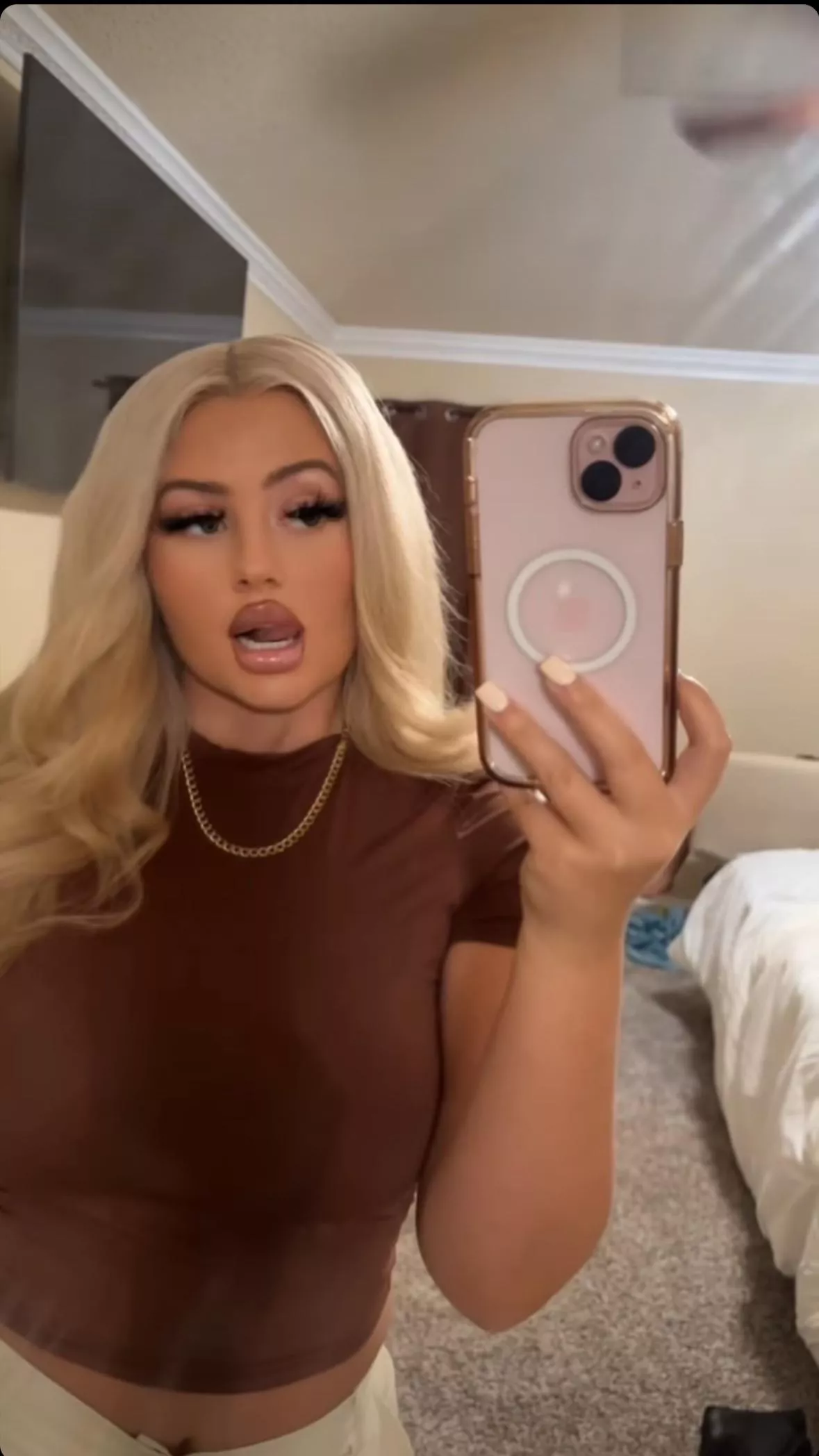 23 [F4M] only here in Boston until Tuesday hml  posted by Subject-Ad4156