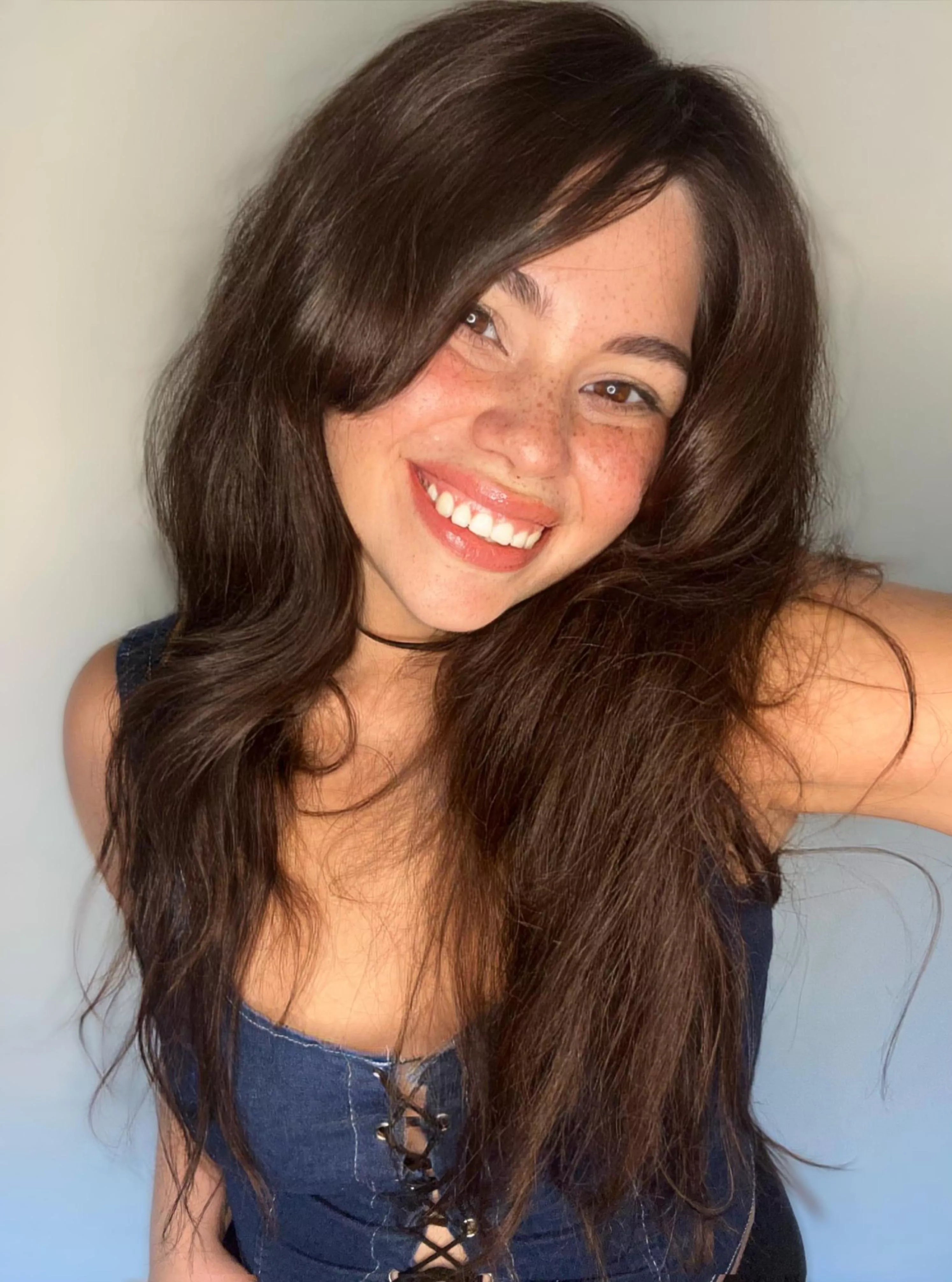 Big smiles!!  posted by mollyzedolly