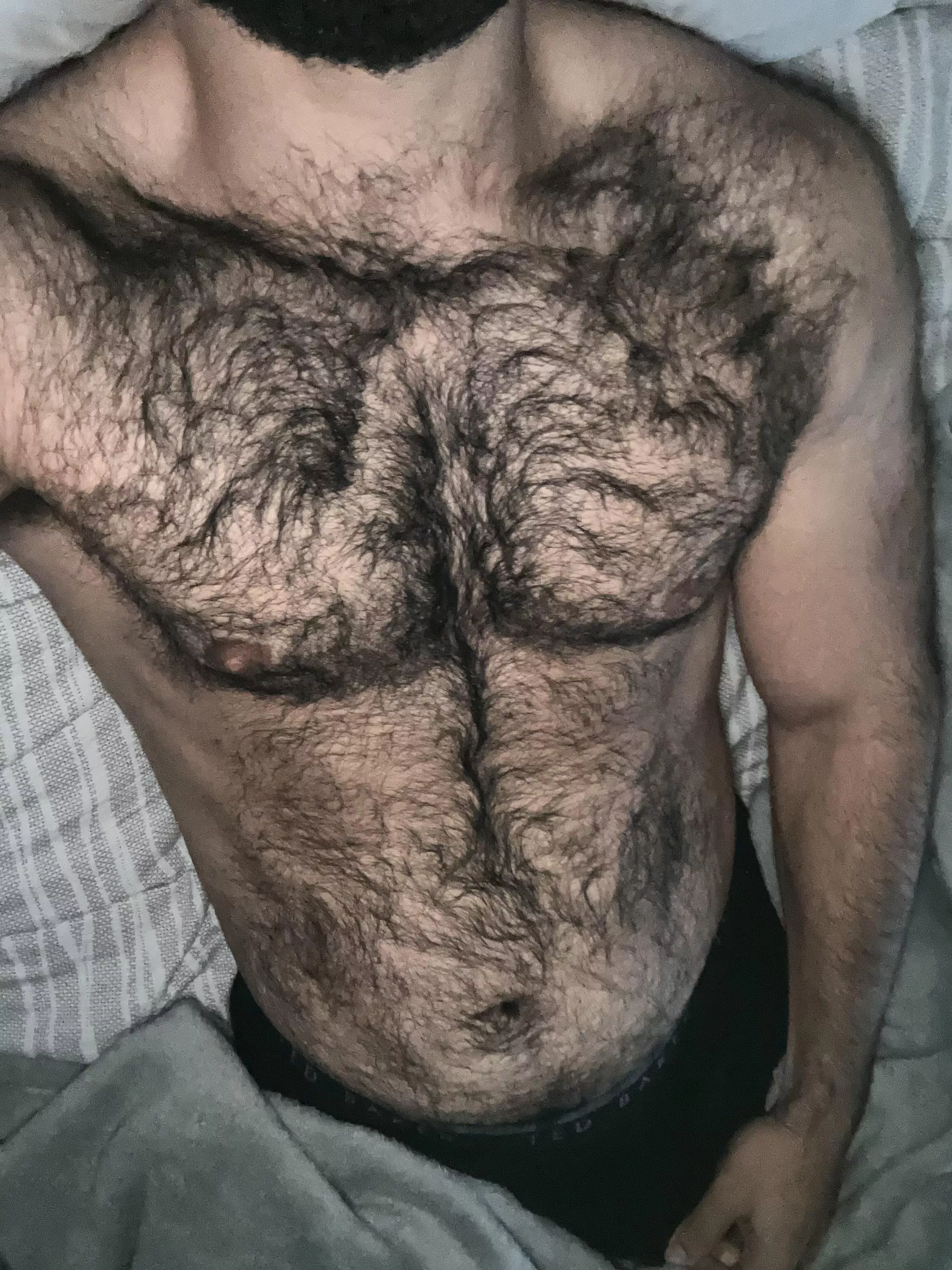 Chest hair goes up to my neck  posted by No_Difficulty9398