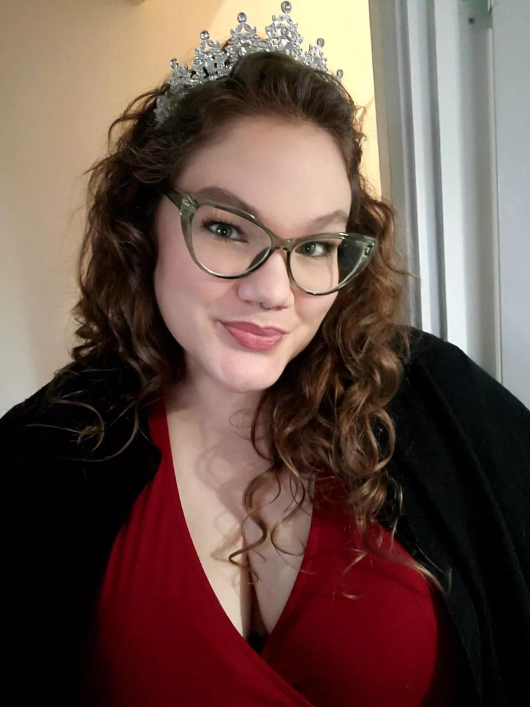 Could I be your Queen? posted by xxohbunnyxx