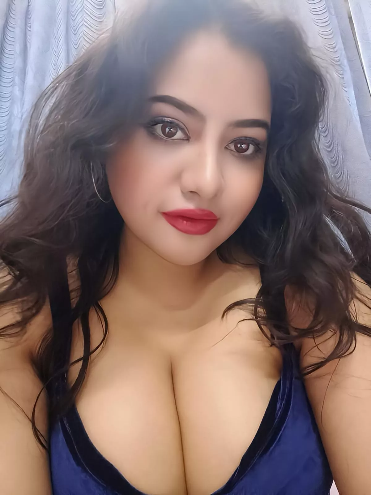 Curvy love posted by Better_Translator_70