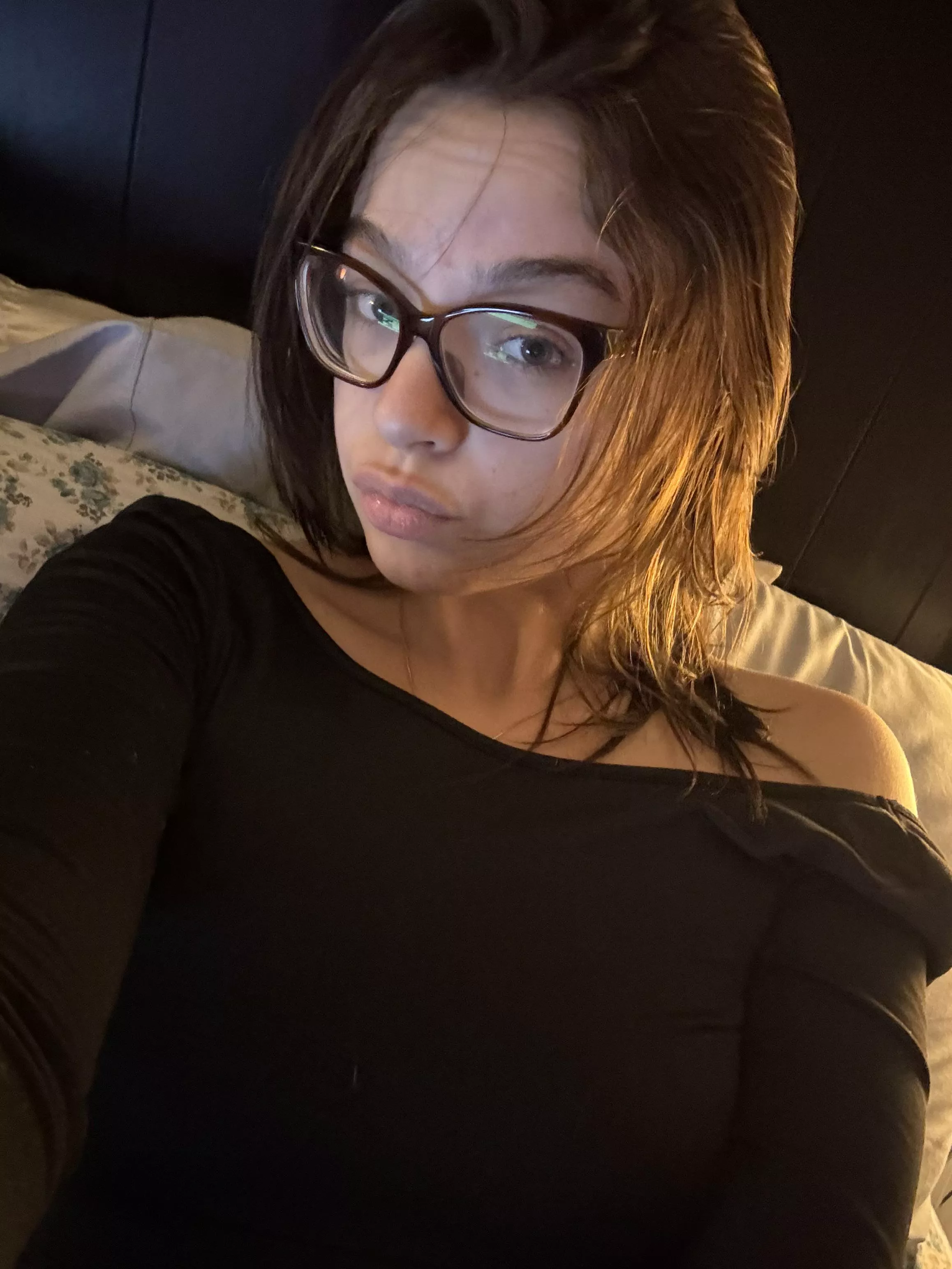 good evening 🌙  posted by guessyoufoundm3