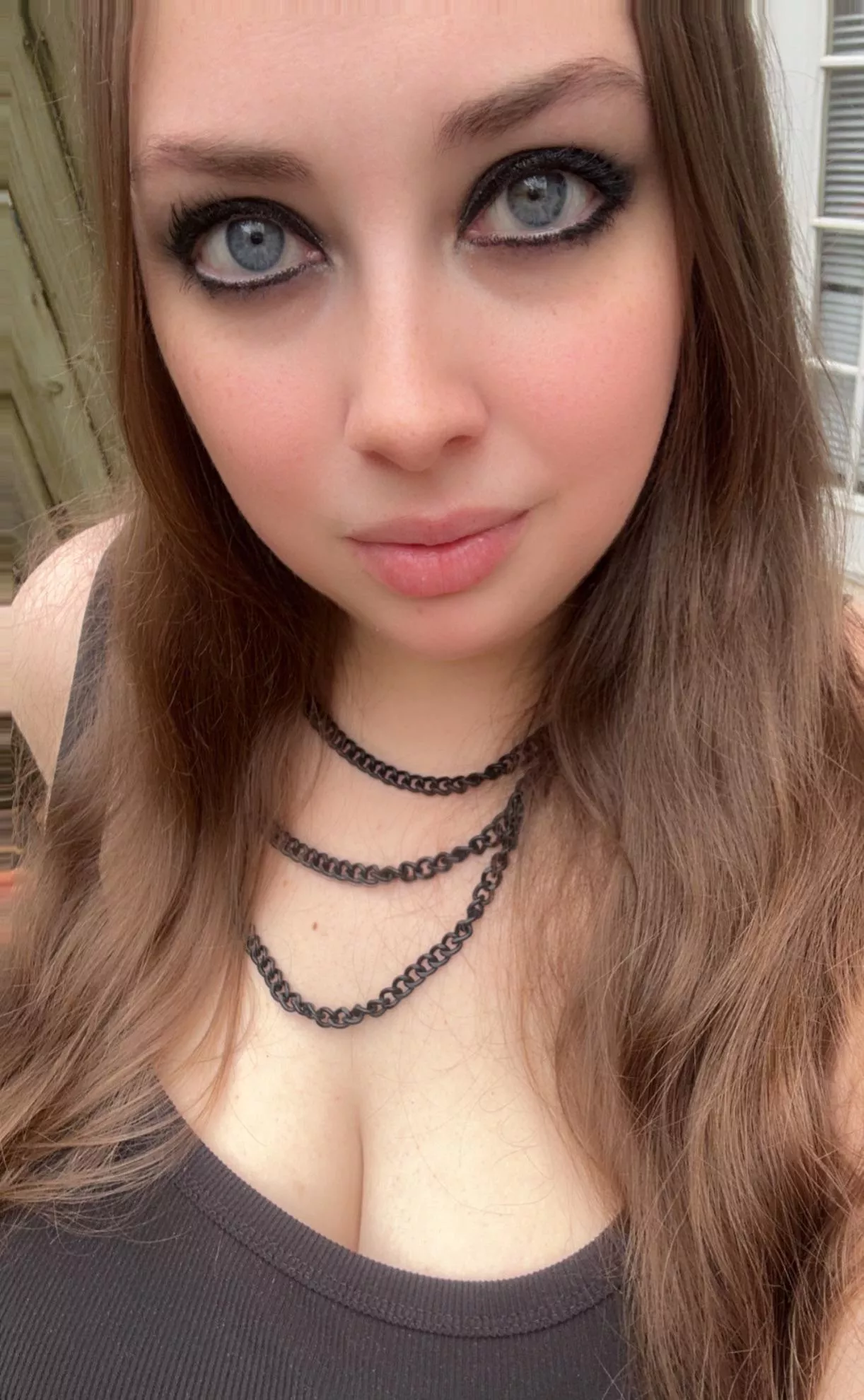 Happy Saturday ☺️ posted by JezebelPhoenix69