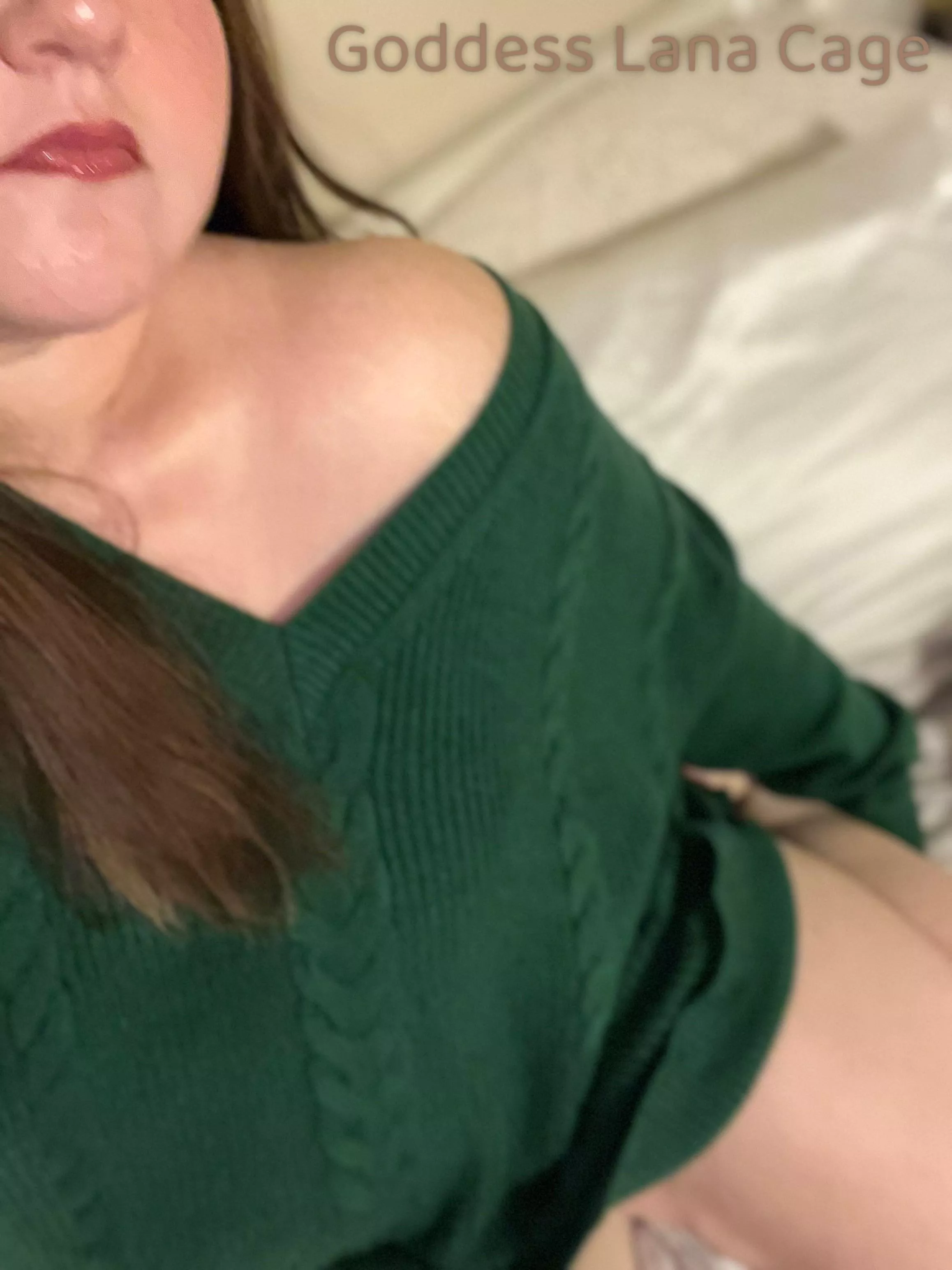 I want control over your wallet. No need for you to worry your pretty little head over money….give it all over to me like a good boy. posted by LilPiggyPrincess24