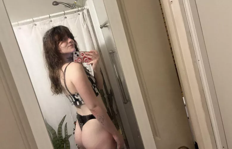 It’s juicy ;) by Adventurous_Plant_20