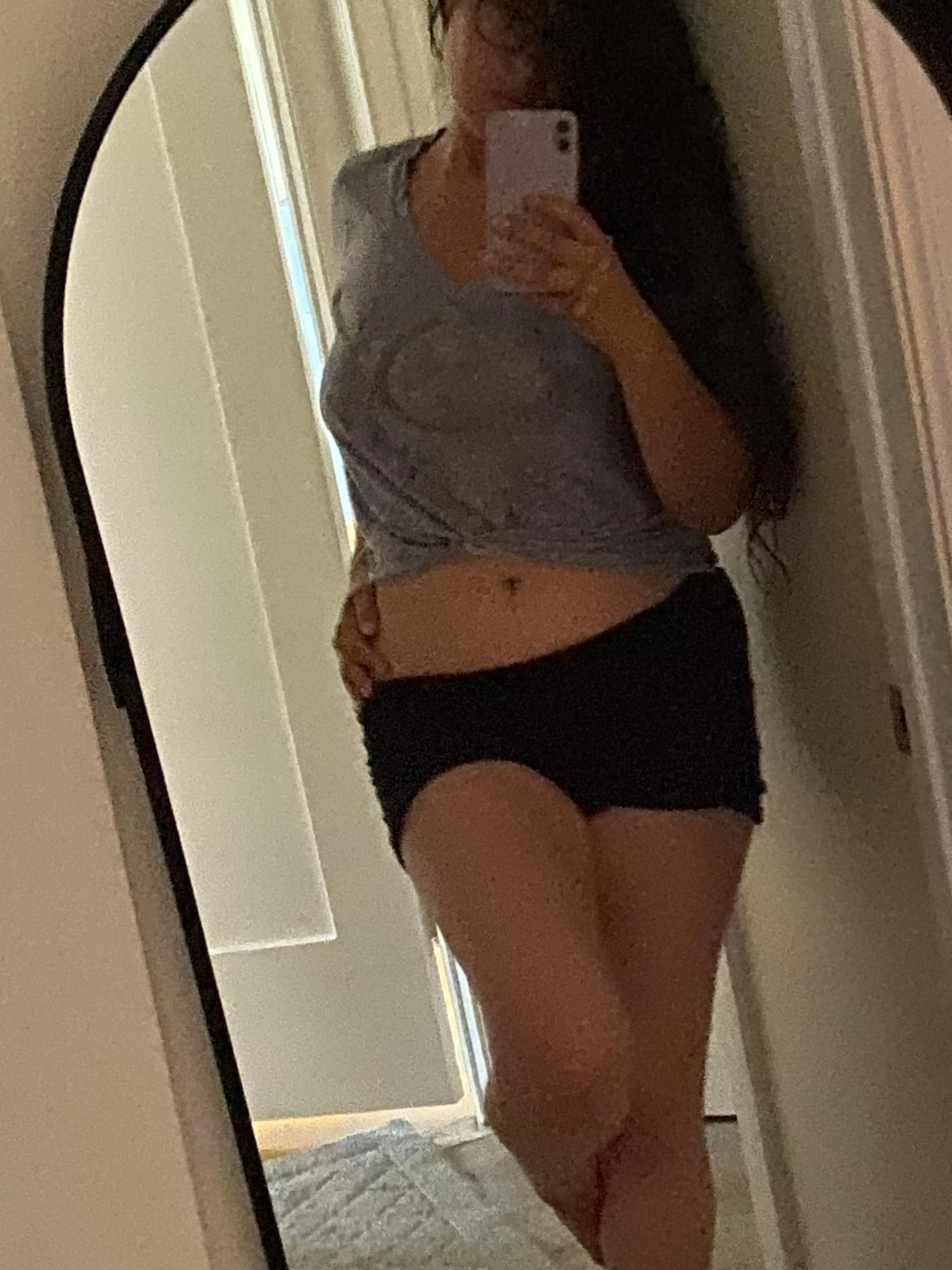 Late nite curvvvzzz 4 uuu ;) posted by DaiseeRose222