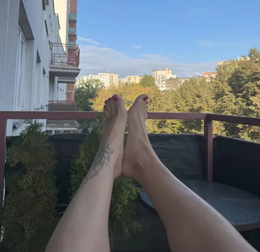 My feet were made to be in your mouth by _lemon_life