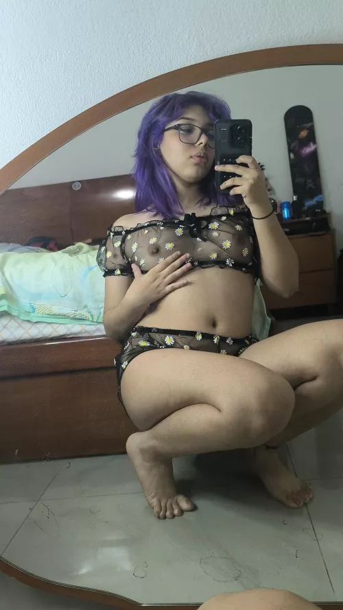 My mirror says i`m delicious by Loving_Sammy