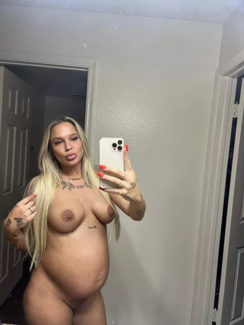 pregnancy makes me so much naughtier  by pregnantprincessxx