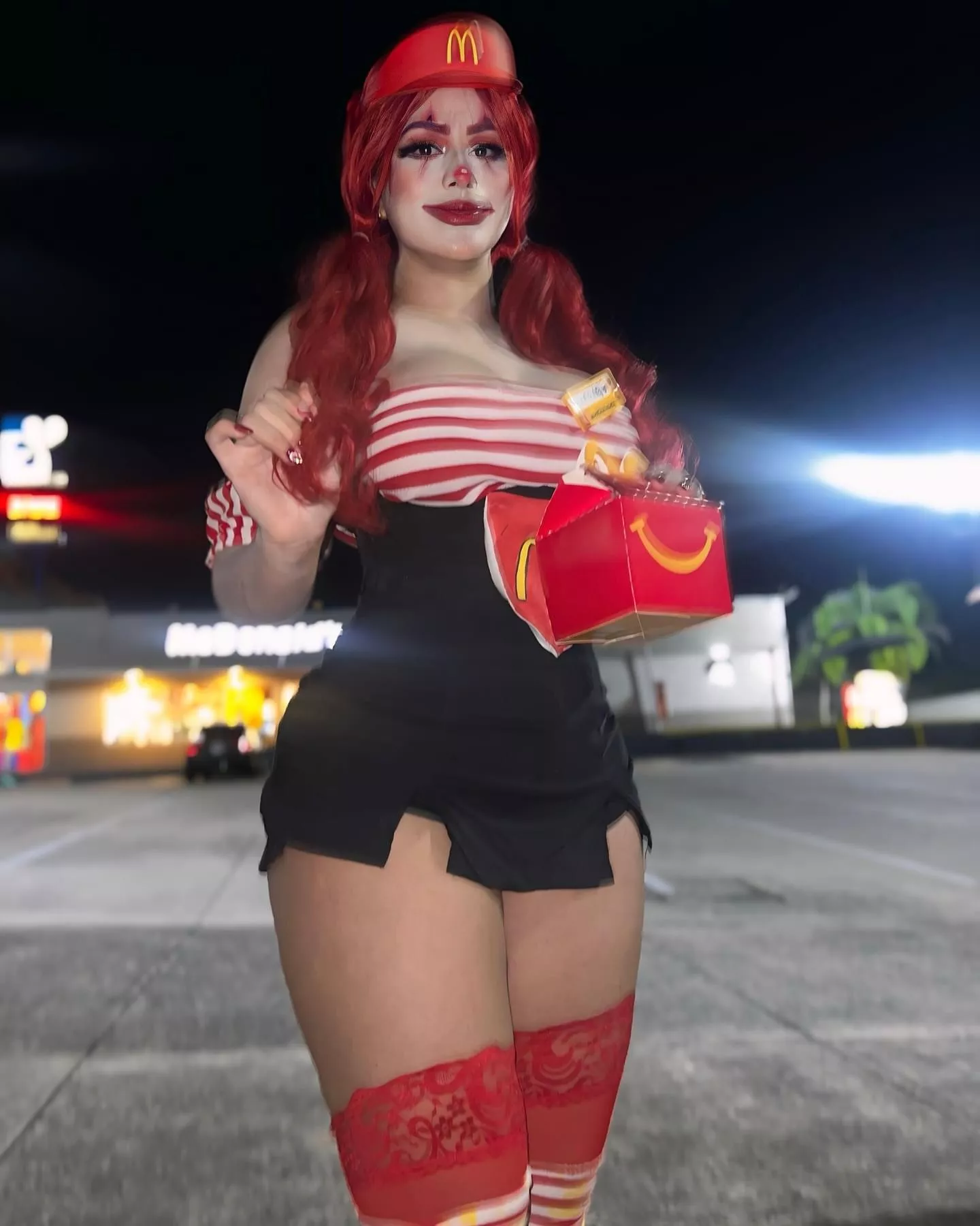 Ronald McDonald [McDonald] (yisselroa) posted by alejandrasenpai
