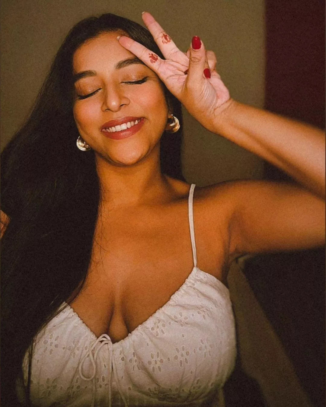 Rosi Das posted by hoetea