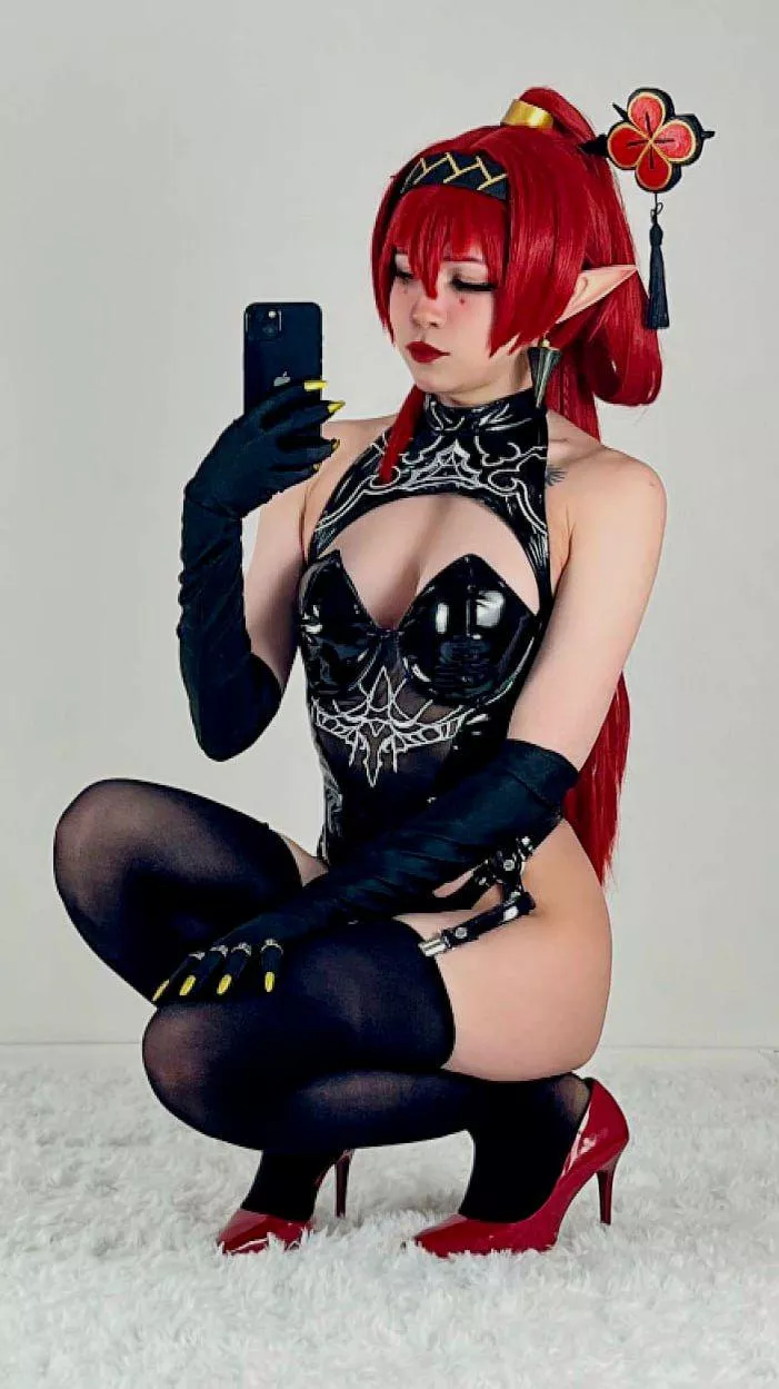 Stella cosplaying as Yin Lin posted by SthormyStar