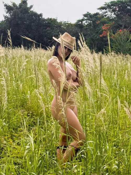 Trying to give model vibes haha by AdventureJuntos