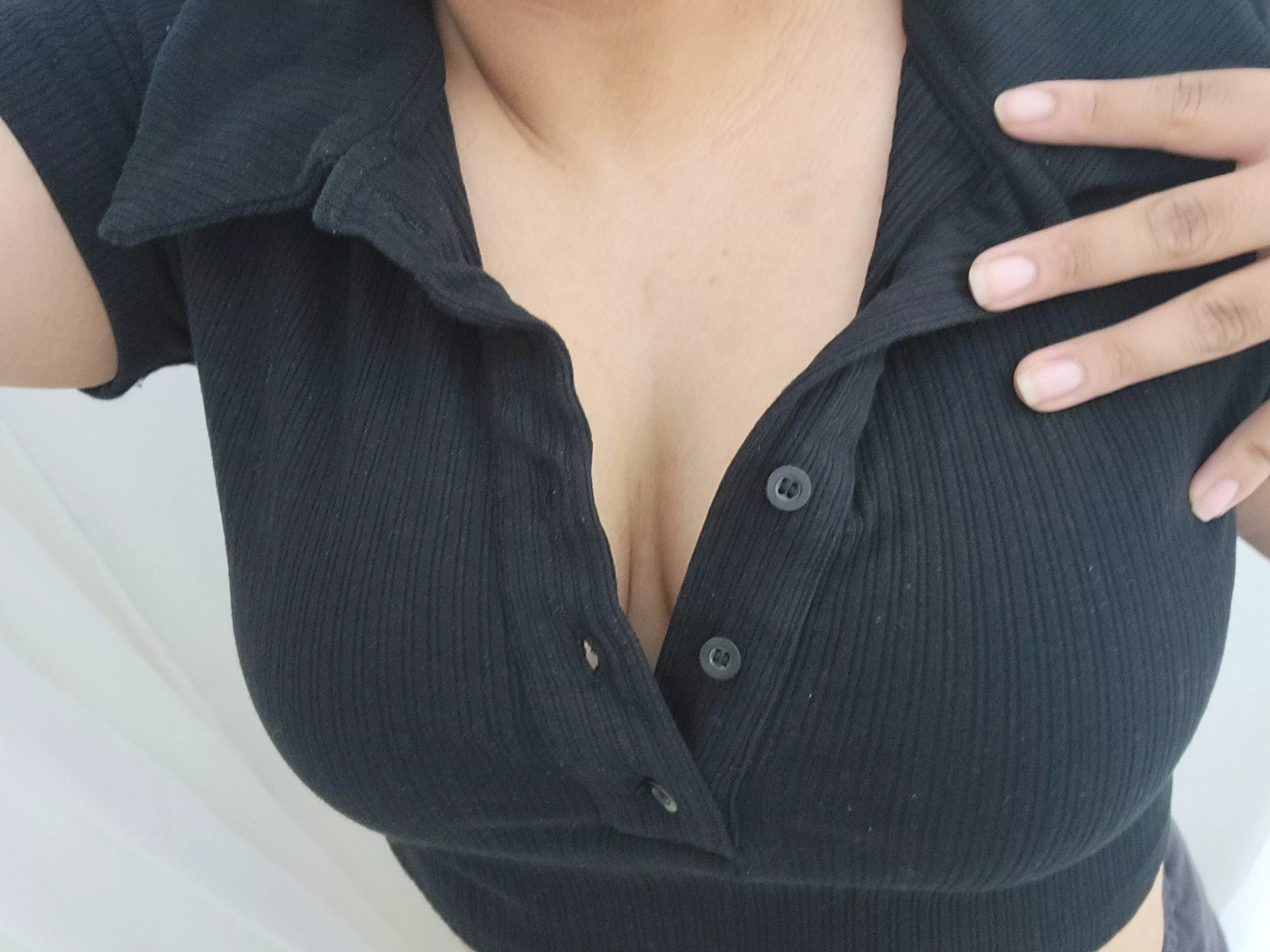 Would I catch you staring?  posted by CherryCola_Princess