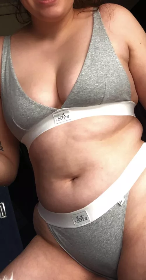 Curvy with enough energy to ride you like a cowgirl  by Candid_Bath216