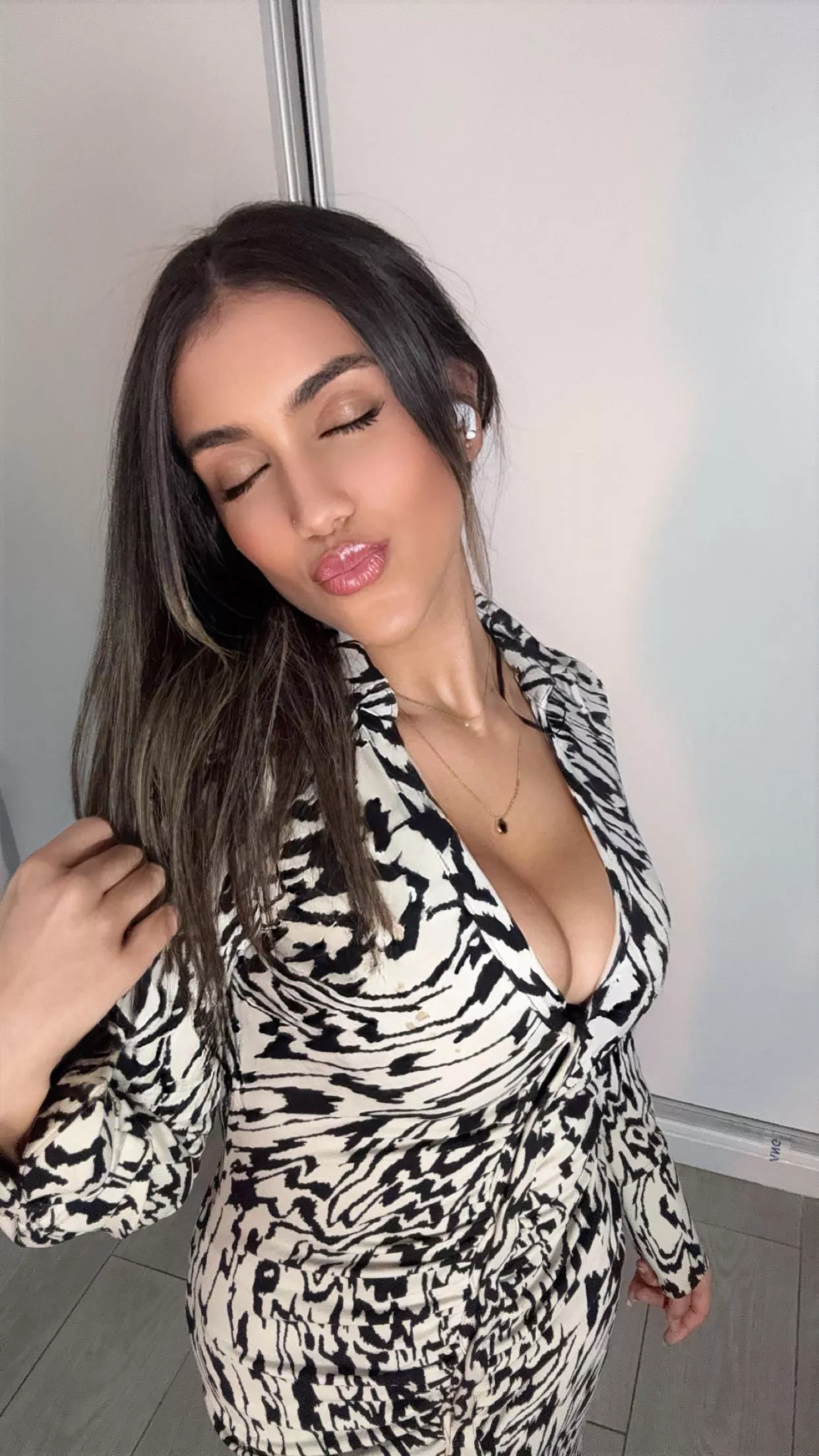 If all I did was taking cute selfies of myself with utmost decency, are you gonna get bored... posted by Spooky-Yellowjacket