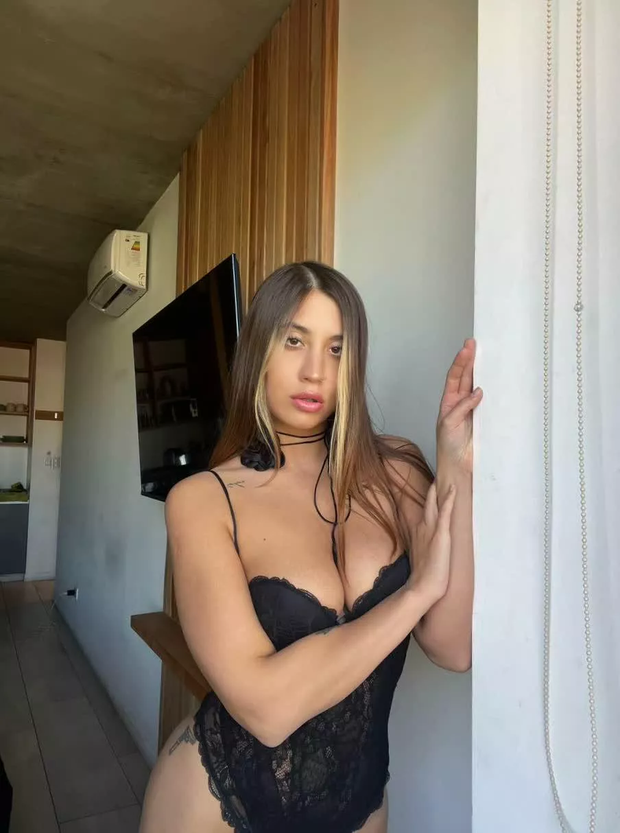 just wanna meet somebody cool and have fun. posted by hottieXlover