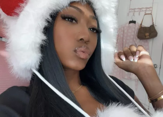 Let your wallet confess its love  by Yourlovvver