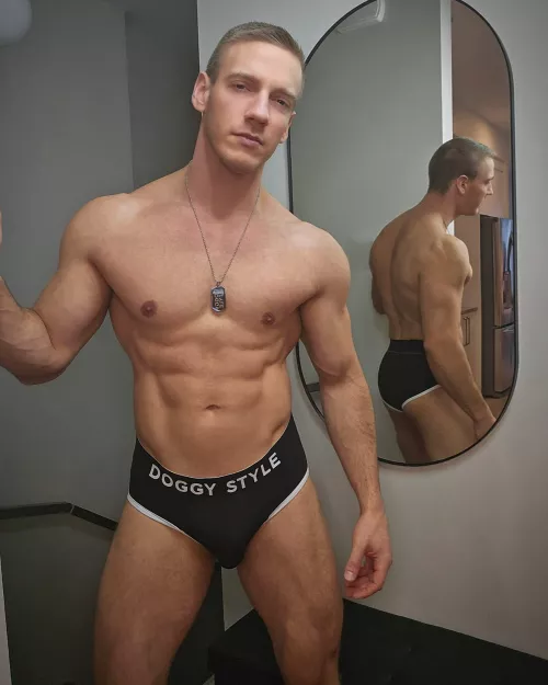 Ready for some muscle worship? Where would you start.. biceps, chest, or maybe somewhere else? 😈.. by John_fitness91