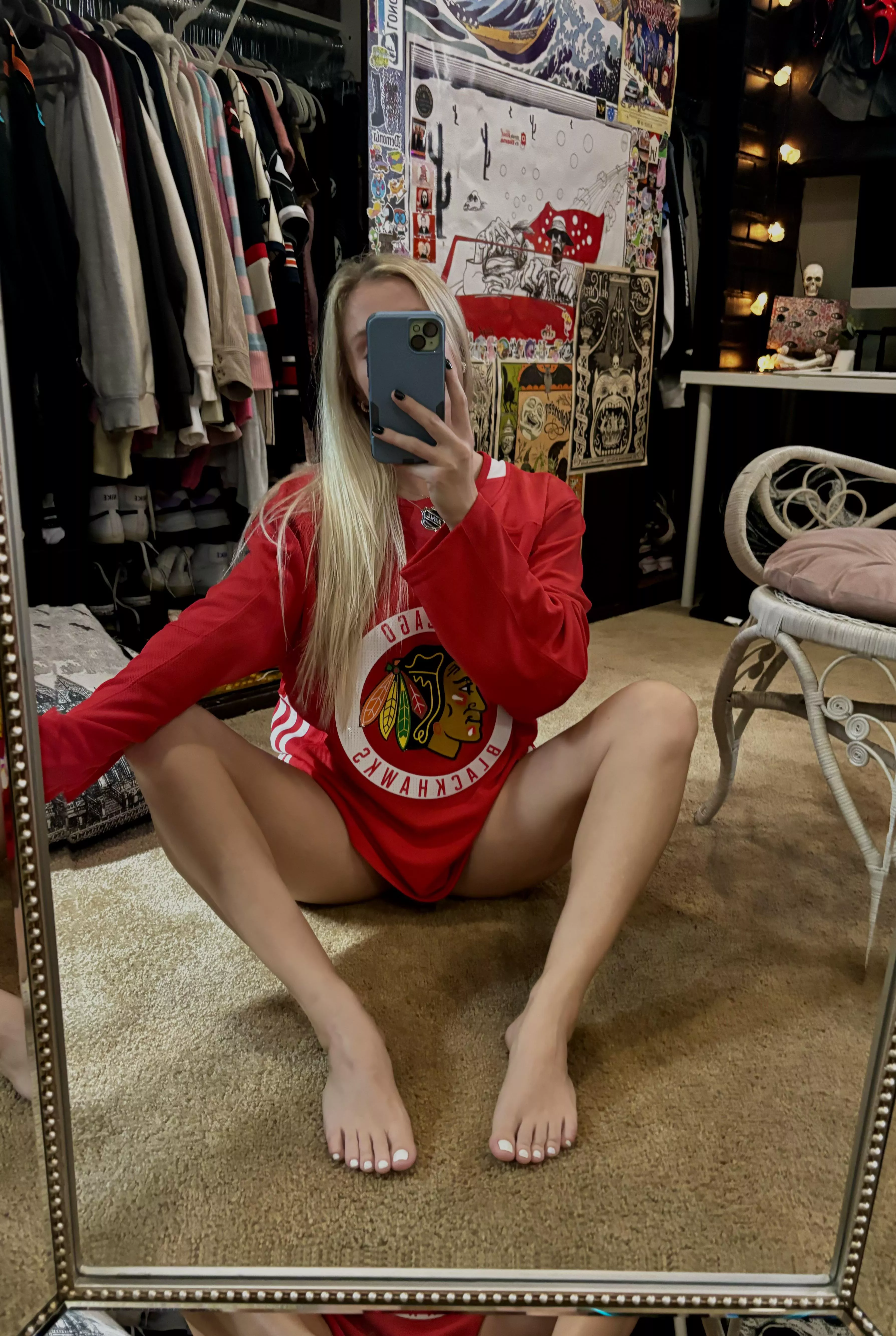 White is my go-to 👸🏼🤍[oc] posted by H0rrorBabyXxX