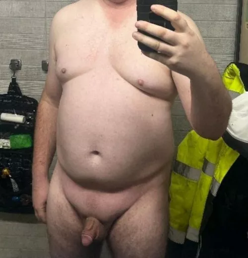 39 m bi truck driver from Florida. Would anyone want to travel with me? I'm a bottom.  by DisneyGuy39