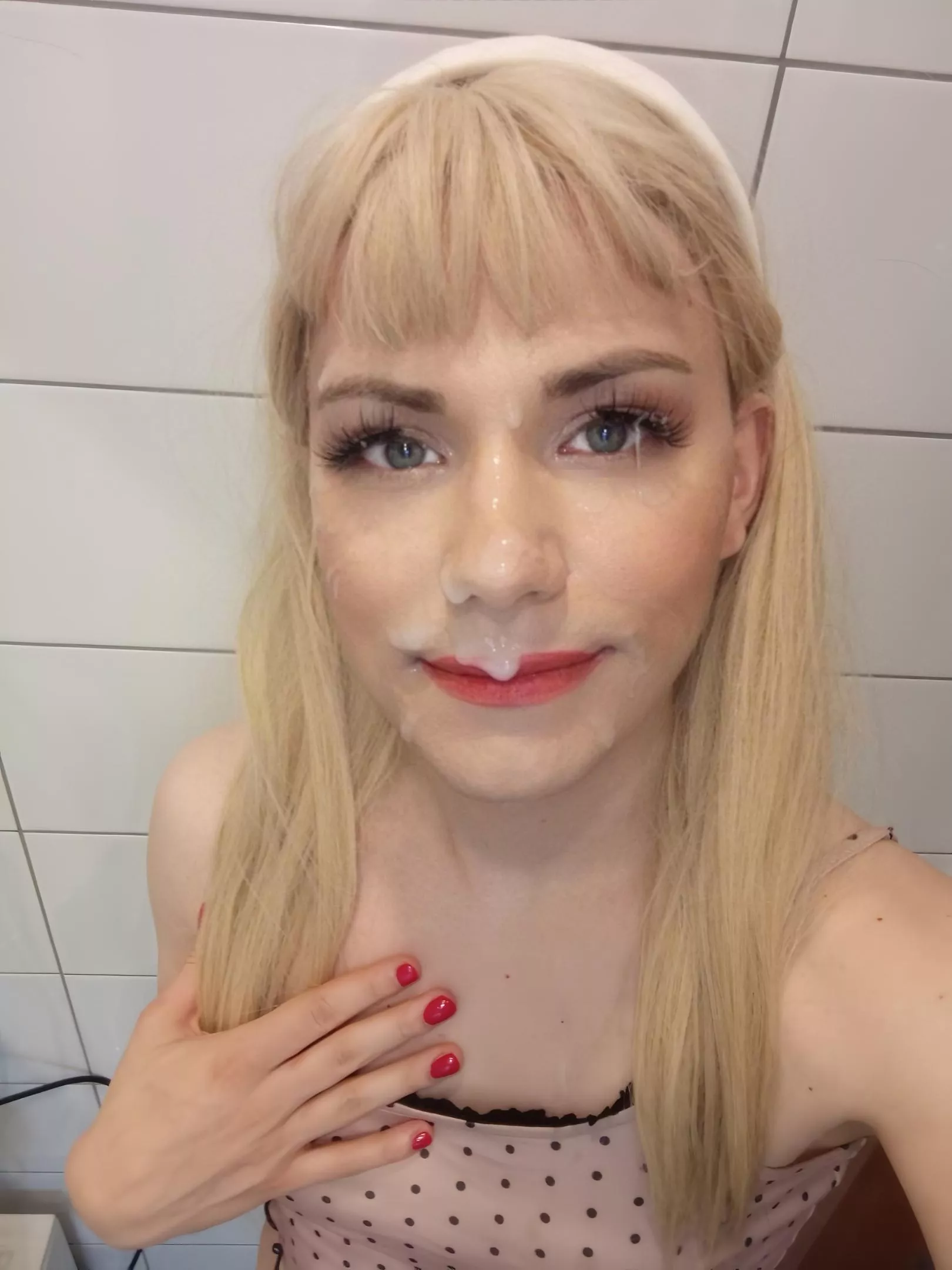 A skin care routine is so important to keep a fresh and healthy look 🩷 :x posted by renEmily97