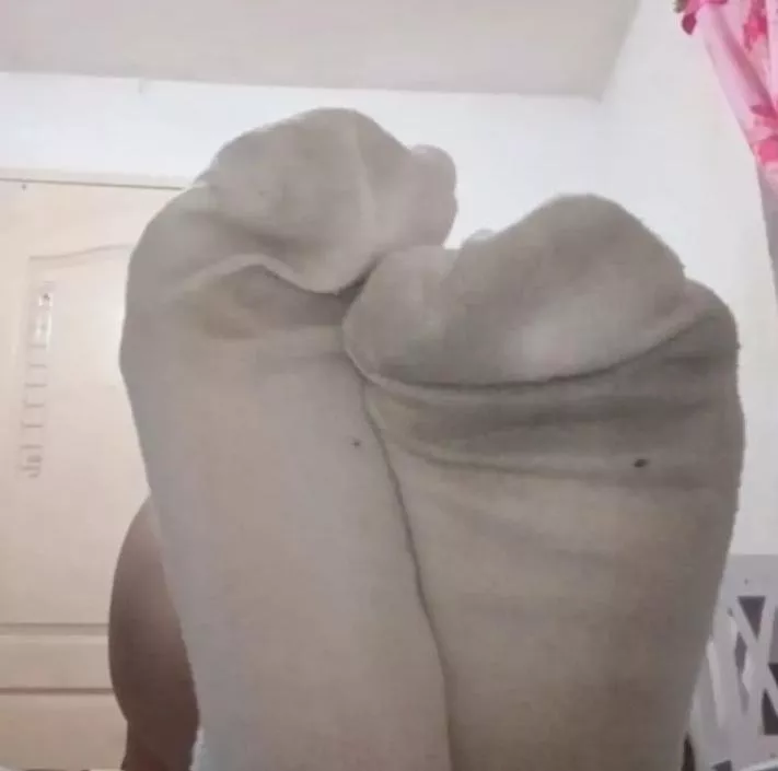 Do you like dirty socks ?🤭 posted by CorgiThin8000