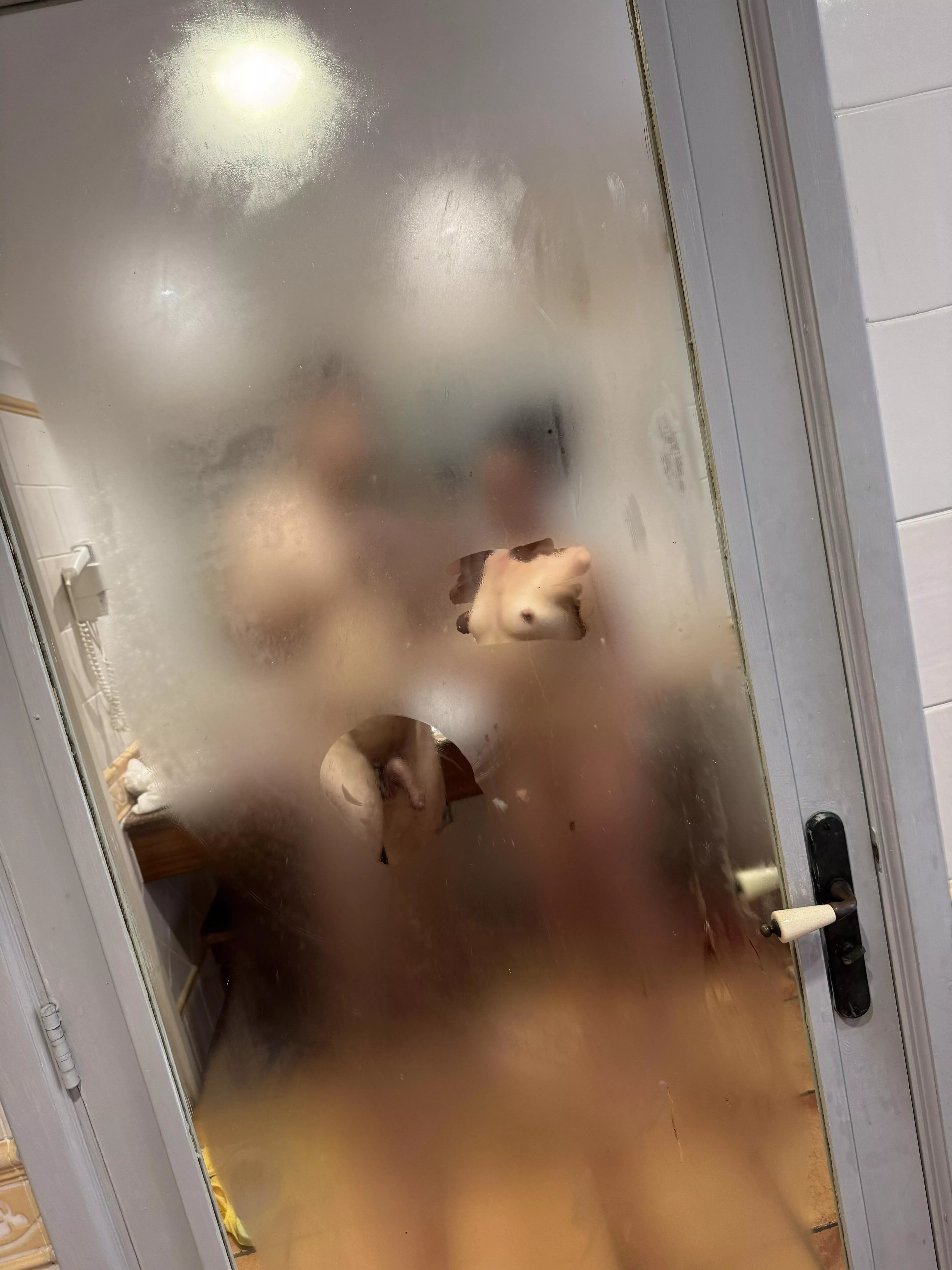 Ever fucked an Asian slut so hard you steam up the room 😳  posted by petiteleclassique