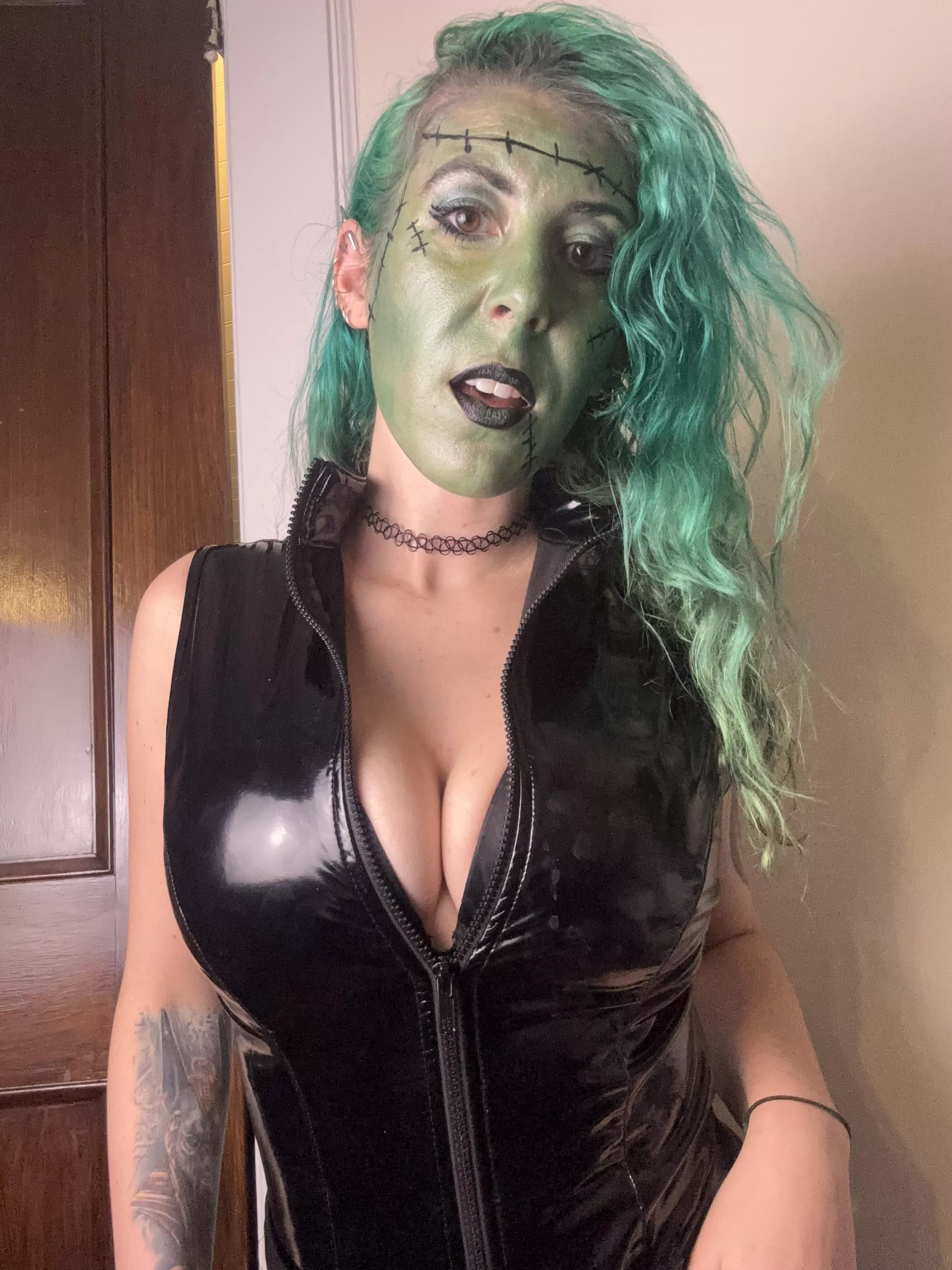 Frankenstein cleavage posted by sirenskiss3