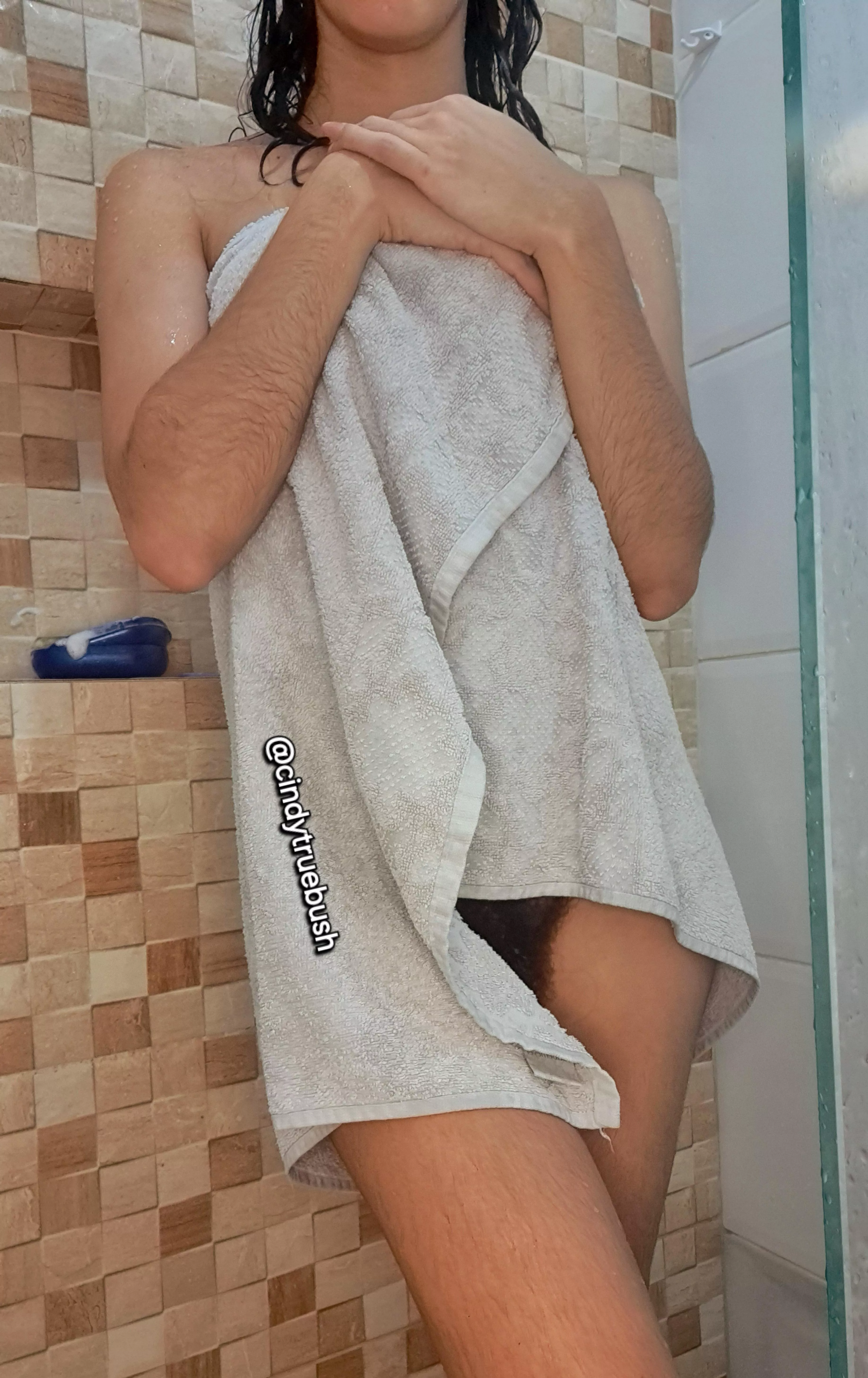 Fresh rug from the shower 🚿  posted by Cindytruebush