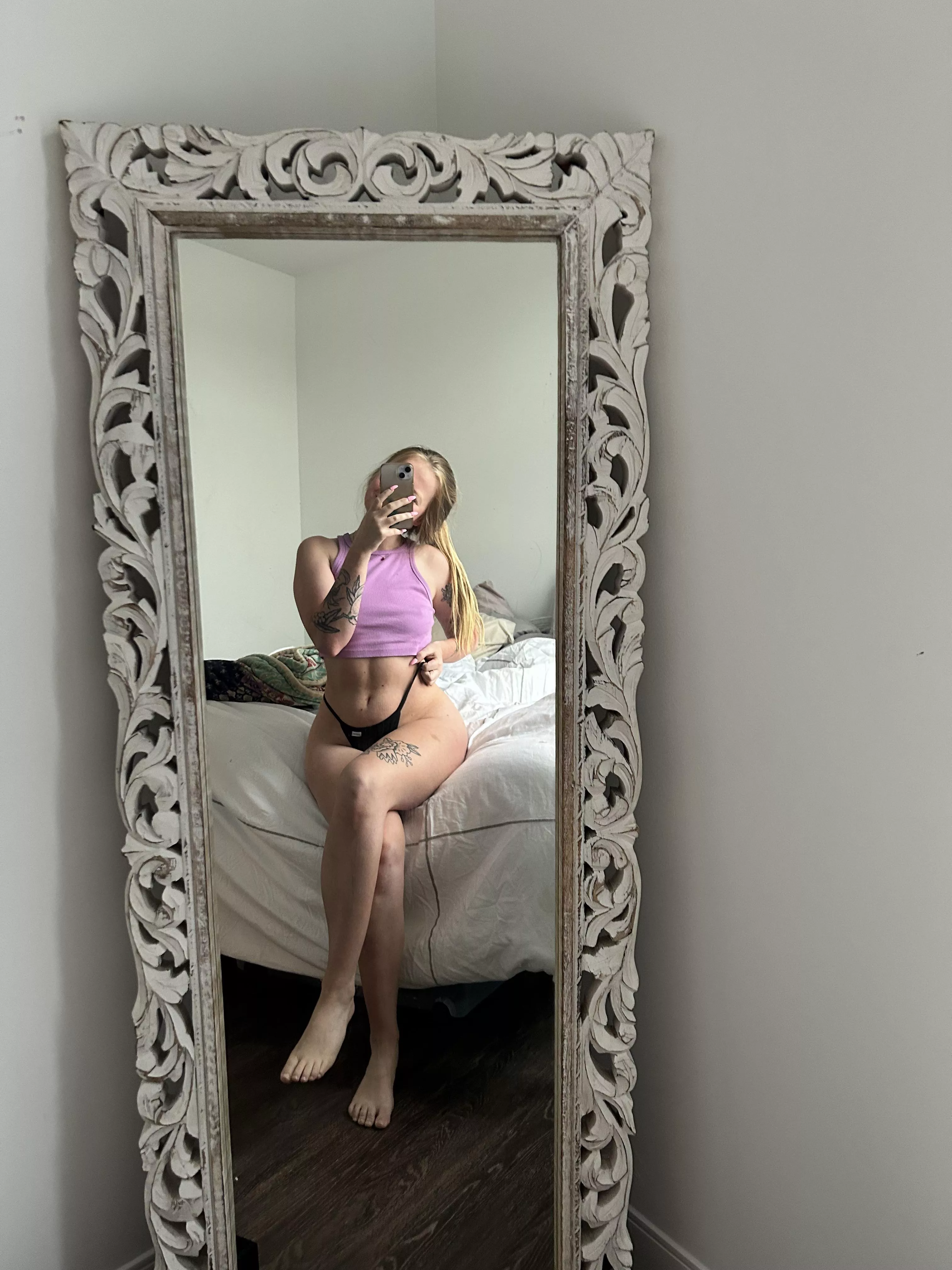 hips you can grab  posted by laylahslife