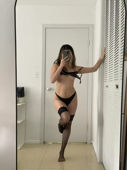 Let me seduce you in sultry lingerie baby ;) by Stella_Br