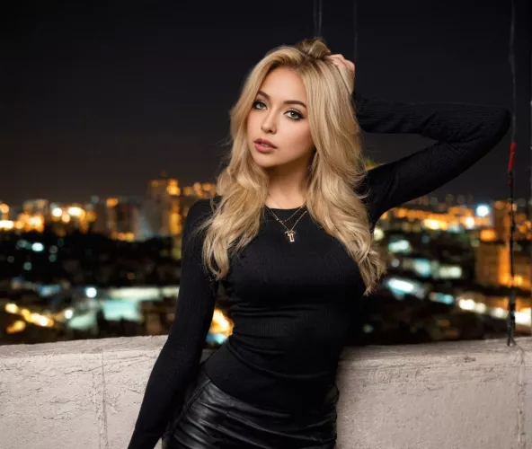 She is a 10 but she’s a blonde with curves… by Other-Claim-1461